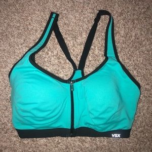 Victoria’s Secret Sport Knockout Bra NWOT 34DD
